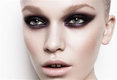 Как правильно делать дневной макияж глаз советы