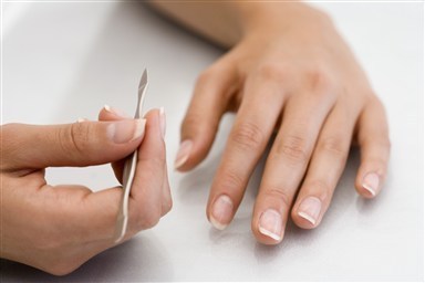Как удлинить ногтевое ложе в домашних условиях