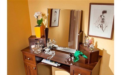 Красивые туалетные столики с зеркалом 40 фото